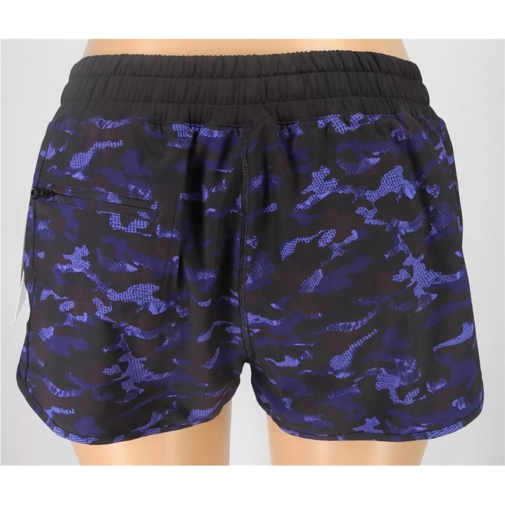 Lululemon Hotty Hot Low Rise 2.5” - Picture 4 of 7